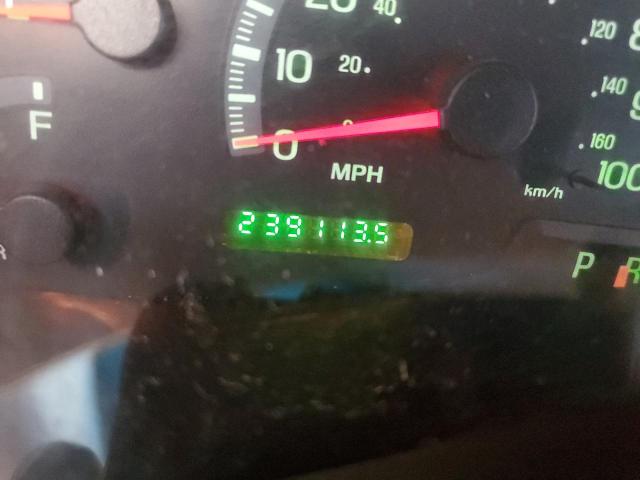 Photo 8 from auction – 2000 FORD F150 with VIN 1FTRX17L1YNA01942