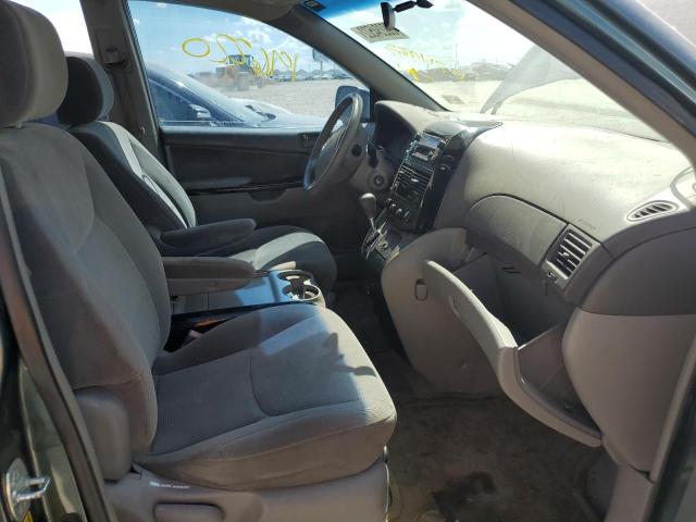 Photo 5 from auction – 2004 TOYOTA SIENNA CE with VIN 5TDZA23C74S024983