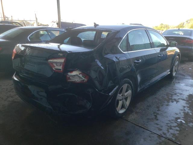 Photo 4 from auction – 2015 VOLKSWAGEN PASSAT S with VIN 1VWAT7A34FC092862