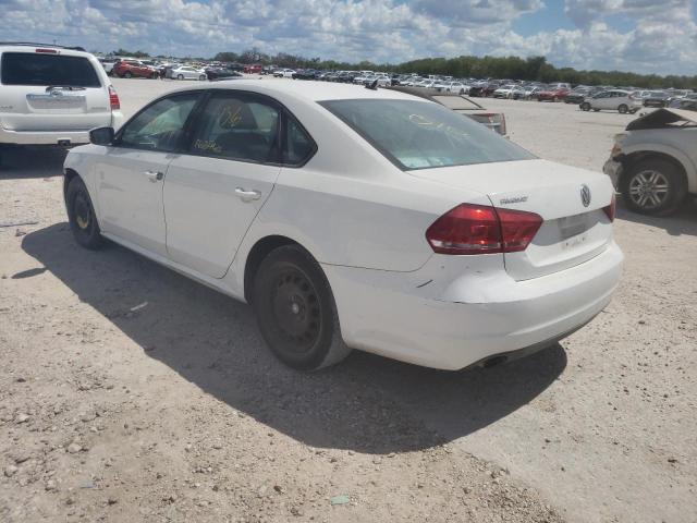 Photo 3 from auction – 2015 VOLKSWAGEN PASSAT S with VIN 1VWAS7A38FC003958