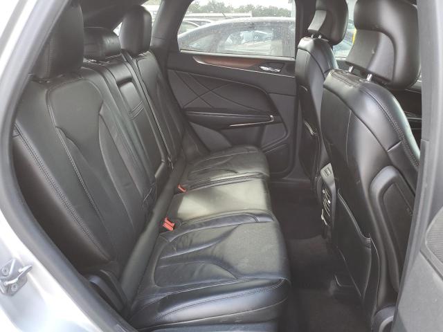 Photo 6 from auction – 2017 LINCOLN MKC RESERV with VIN 5LMCJ3D96HUL46555
