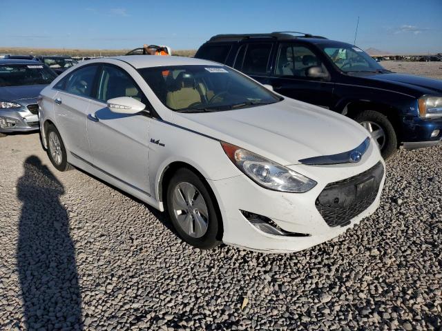 HYUNDAI SONATA HYB 2013 with VIN KMHEC4A45DA069770 - Photo from auction
