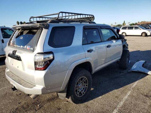 Photo 4 from auction – 2020 TOYOTA 4RUNNER SR with VIN JTEBU5JR6L5831075