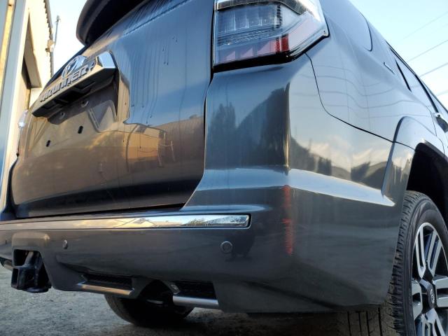 Photo 9 from auction – 2018 TOYOTA 4RUNNER SR with VIN JTEBU5JR7J5510711