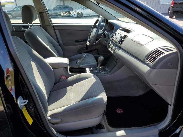 Photo 5 from auction – 2005 TOYOTA CAMRY LE with VIN 4T1BF30K25U095487