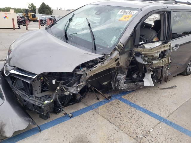 Photo 9 from auction – 2018 TOYOTA SIENNA XLE with VIN 5TDDZ3DC7JS191430