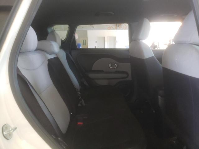 Photo 6 from auction – 2016 KIA SOUL with VIN KNDJN2A26G7408375