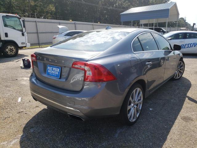 Photo 4 from auction – 2016 VOLVO S60 PLATIN with VIN LYV402FMXGB088463
