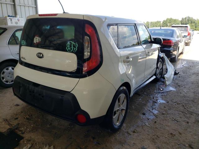 Photo 4 from auction – 2014 KIA SOUL with VIN KNDJN2A22E7057204