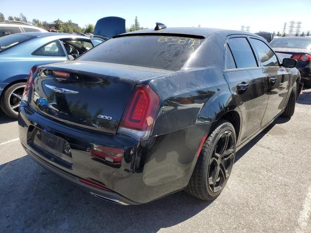Photo 4 from auction – 2018 CHRYSLER 300 S with VIN 2C3CCABG8JH227345