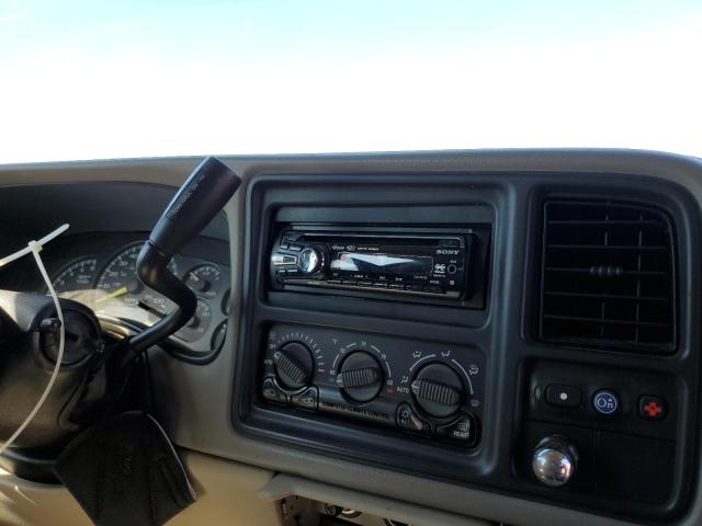 Photo 9 from auction – 2000 CHEVROLET SUBURBAN C with VIN 3GNEC16T8YG211501
