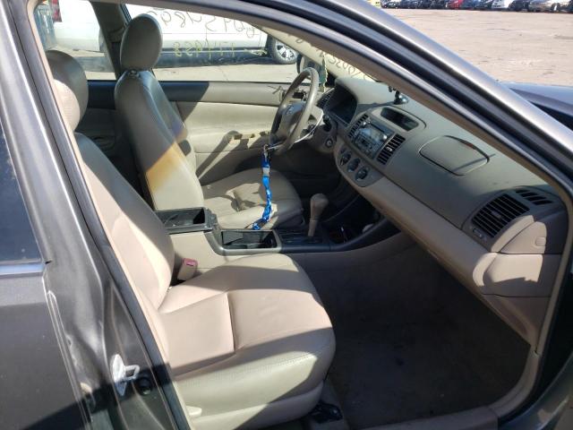 Photo 5 from auction – 2004 TOYOTA CAMRY LE with VIN 4T1BF32K44U570035