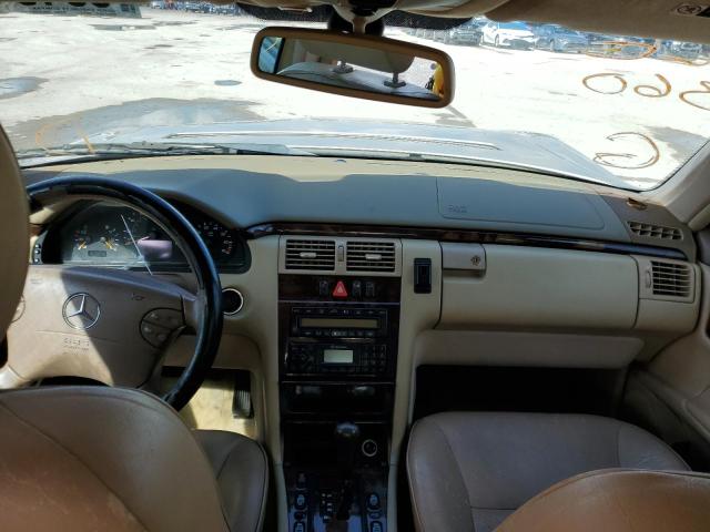 Photo 9 from auction – 2001 MERCEDES-BENZ E 320 with VIN WDBJF65J71B340516