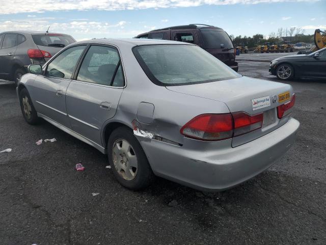 Photo 3 from auction – 2001 HONDA UK with VIN 1HGCG16591A044576