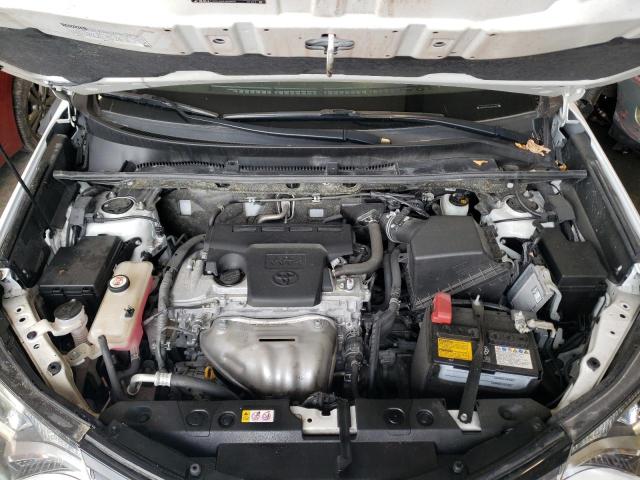 Photo 7 from auction – 2018 TOYOTA RAV4 LE with VIN JTMZFREV0JJ201388