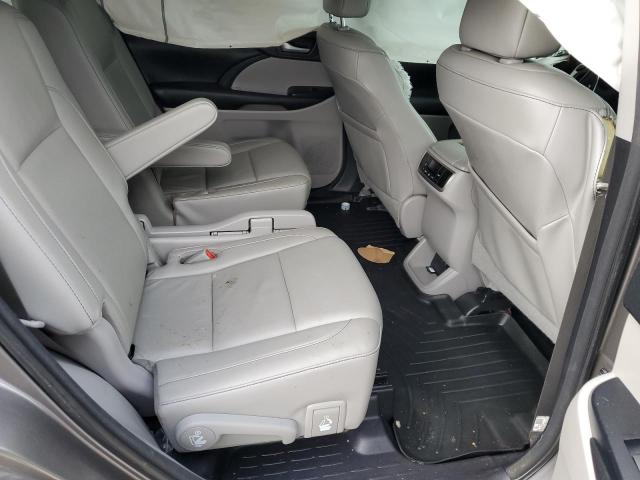Photo 6 from auction – 2018 TOYOTA HIGHLANDER with VIN 5TDJZRFH2JS531212