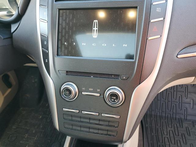 Photo 9 from auction – 2018 LINCOLN MKC RESERV with VIN 5LMCJ3D94JUL14242