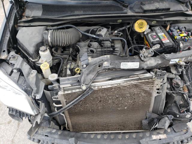 Photo 7 from auction – 2015 CHRYSLER TOWN & COU with VIN 2C4RC1BG8FR588999