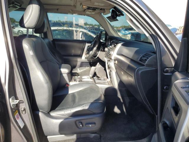 Photo 5 from auction – 2010 TOYOTA 4RUNNER SR with VIN JTEZU5JR7A5005136