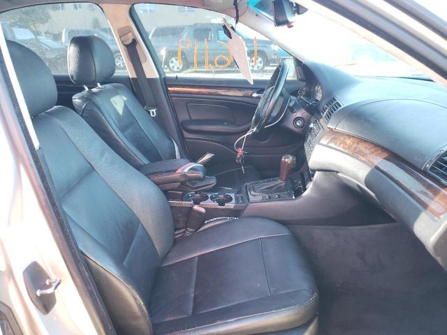 Photo 5 from auction – 2005 BMW 325 I with VIN WBAEV33495KW19440