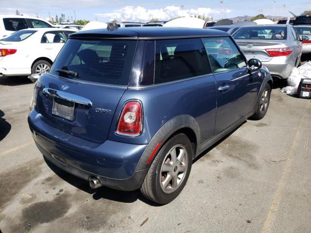 Photo 4 from auction – 2010 MINI COOPER with VIN WMWMF3C50ATZ23892
