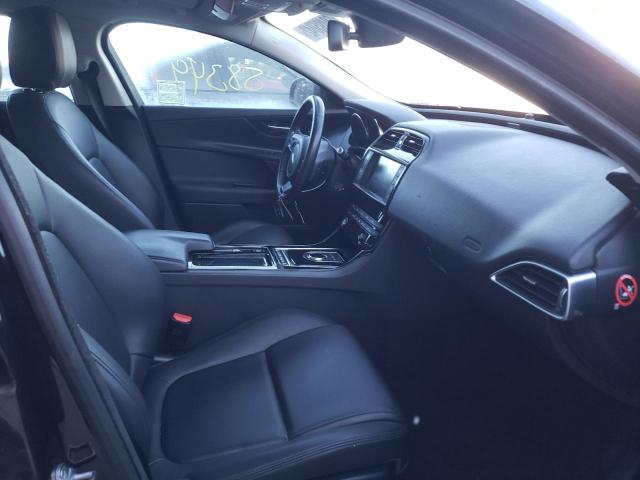Photo 5 from auction – 2018 JAGUAR XE with VIN SAJAR4FX6JCP33838