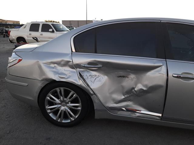 Photo 9 from auction – 2010 HYUNDAI GENESIS 4. with VIN KMHGC4DF1AU072343