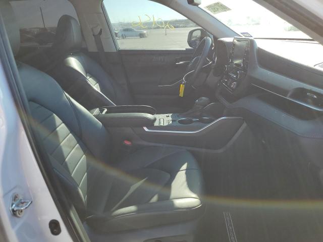 Photo 5 from auction – 2022 TOYOTA HIGHLANDER with VIN 5TDGZRAH7NS096940