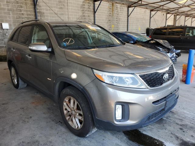 KIA SORENTO LX 2015 with VIN 5XYKT4A63FG594130 - Photo from auction
