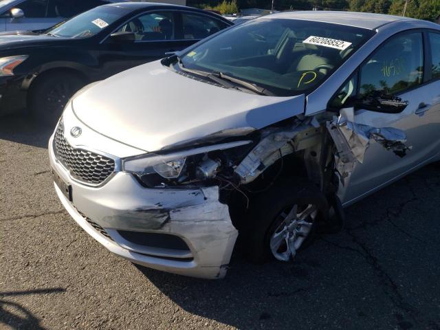 Photo 9 from auction – 2016 KIA FORTE LX with VIN KNAFX4A68G5498216