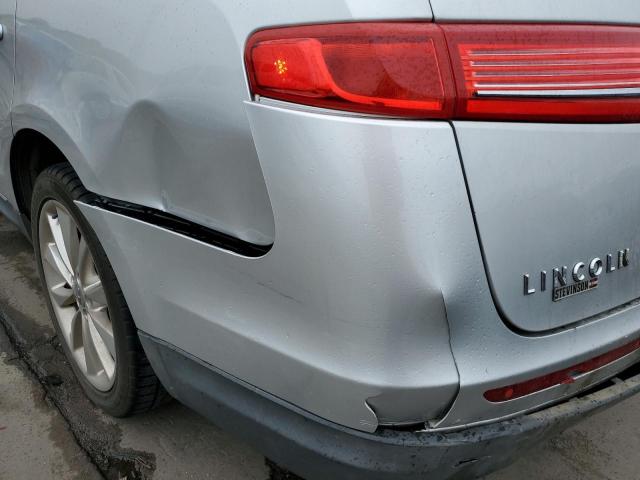 صورة رقم 9 من المزاد - 2011 LINCOLN MKT مع VIN 2LMHJ5AT4BBJ50278