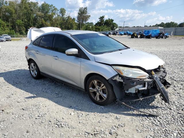 FORD FOCUS SE 2014 with VIN 1FADP3F21EL233758 - Photo from auction
