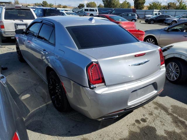 Photo 3 from auction – 2018 CHRYSLER 300 S with VIN 2C3CCABG0JH214623
