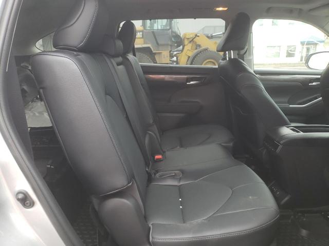 Photo 6 from auction – 2022 TOYOTA HIGHLANDER with VIN 5TDDZRBH6NS206247