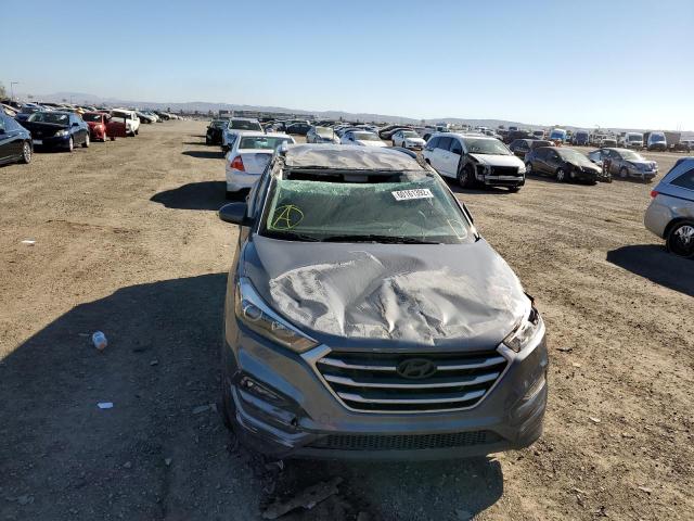 Photo 9 from auction – 2017 HYUNDAI TUCSON LIM with VIN KM8J3CA42HU415156