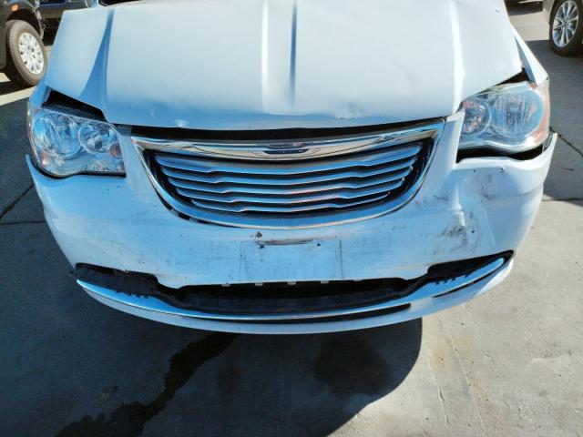 Photo 9 from auction – 2016 CHRYSLER TOWN & COU with VIN 2C4RC1BG4GR164754