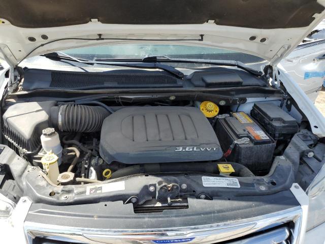 Photo 7 from auction – 2016 CHRYSLER TOWN & COU with VIN 2C4RC1BG5GR255385