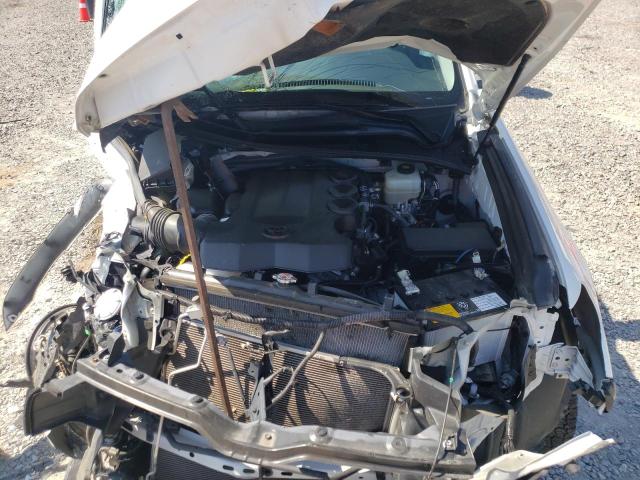 Photo 7 from auction – 2019 TOYOTA 4RUNNER SR with VIN JTEBU5JR4K5655500