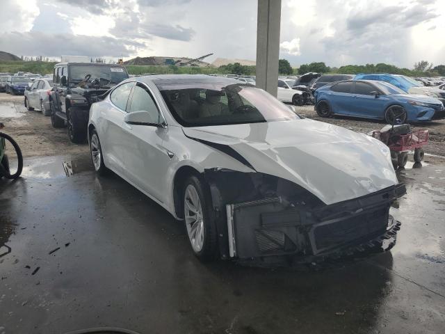TESLA MODEL S 2017 with VIN 5YJSA1E17HF185562 - Photo from auction