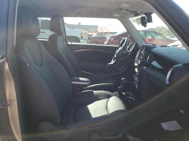 Photo 5 from auction – 2010 MINI COOPER with VIN WMWMF3C52ATZ65173