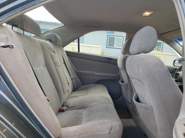 Photo 6 from auction – 2004 TOYOTA CAMRY LE with VIN JTDBE30K940249447