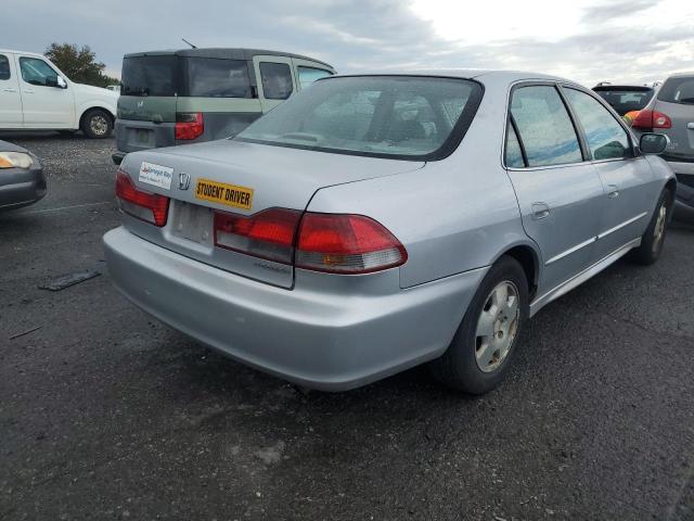 Photo 4 from auction – 2001 HONDA UK with VIN 1HGCG16591A044576