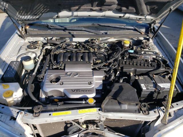 Photo 7 from auction – 2001 INFINITI I30 with VIN JNKCA31A31T021376