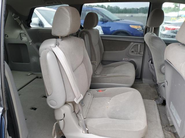 Photo 6 from auction – 2004 TOYOTA SIENNA CE with VIN 5TDZA23C54S211400
