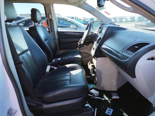 Photo 5 from auction – 2016 CHRYSLER TOWN & COU with VIN 2C4RC1BG4GR164754