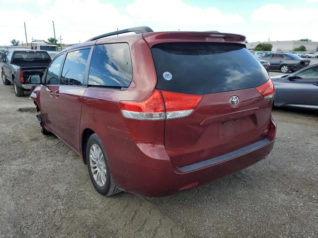Photo 3 from auction – 2011 TOYOTA SIENNA XLE with VIN 5TDYK3DC2BS117873