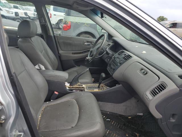 Photo 5 from auction – 2001 HONDA UK with VIN 1HGCG16591A044576