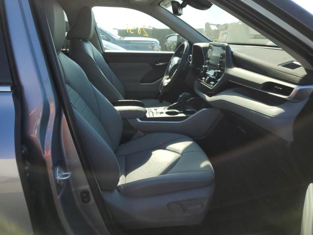 Photo 5 from auction – 2022 TOYOTA HIGHLANDER with VIN 5TDGZRAH8NS127337