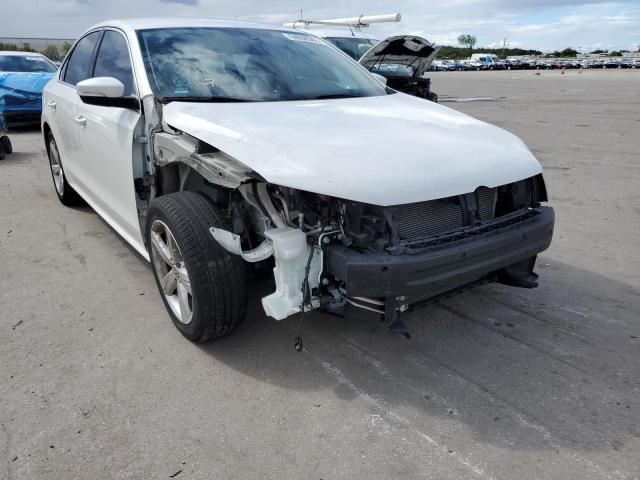 Photo 9 from auction – 2015 VOLKSWAGEN PASSAT S with VIN 1VWAT7A39FC085101