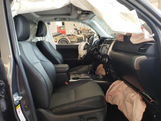 Photo 5 from auction – 2015 TOYOTA 4RUNNER SR with VIN JTEBU5JR5F5211371